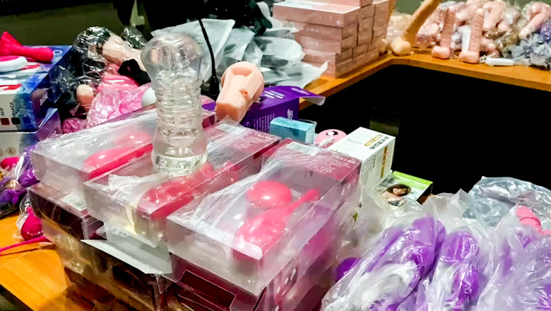 Hackerii ucraineni au cumparat „camioane cu jucarii sexuale” cu banii unui rus care incerca sa ia drone pentru armata lui Putin Imagine