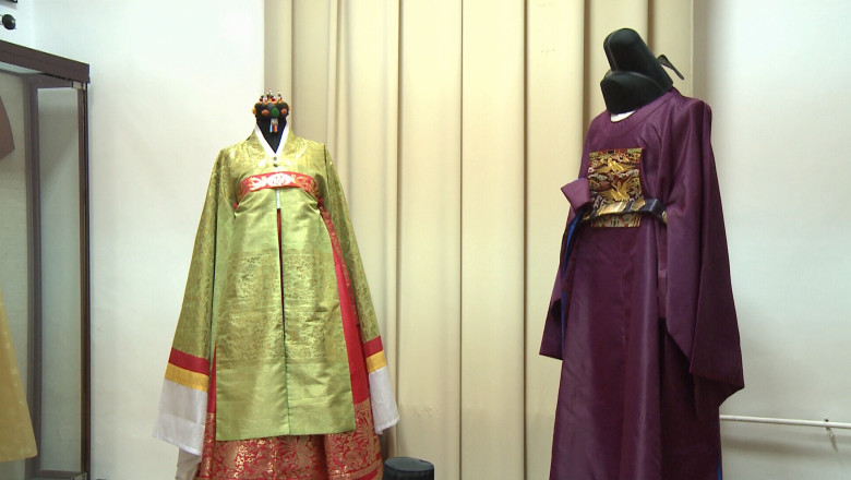 Haine coreene, la Muzeul de Arta Populara Imagine