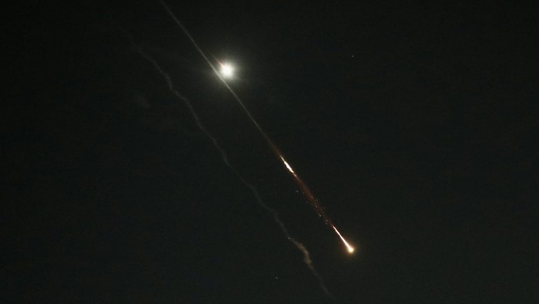 Hamas ii ia apararea Iranului: „Atacul asupra Israelului a fost un drept natural si un raspuns meritat” Imagine