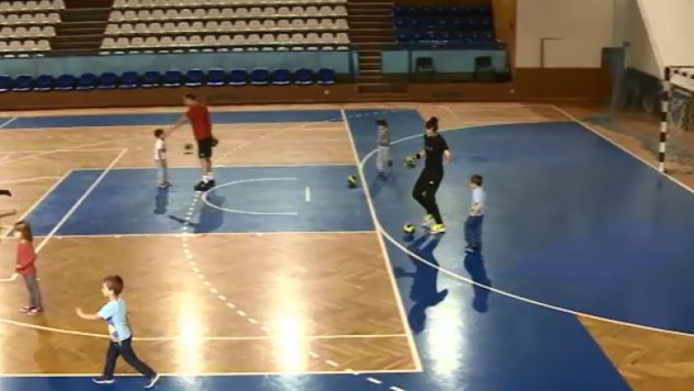 Handbal. Copiii, in vizita la "U" Jolidon Imagine