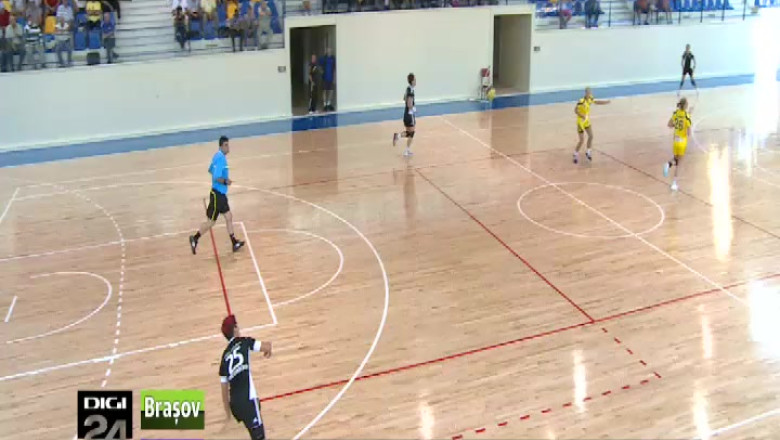 HANDBAL. Corona Brasov continua pregatirea la Zalau Imagine