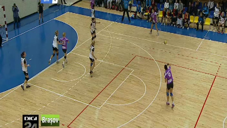 HANDBAL. Corona Brasov, noul lider in handbalul feminin Imagine