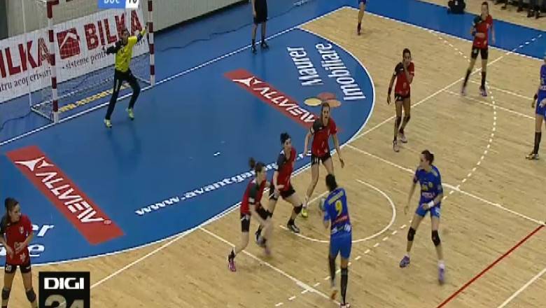 HANDBAL. Derby spectaculos Imagine