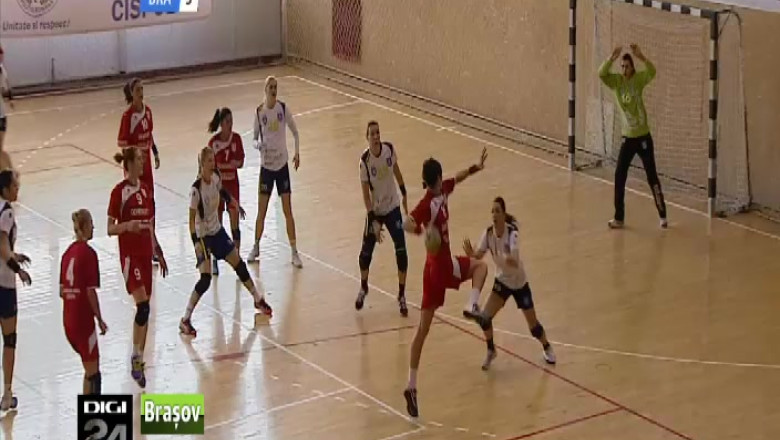 HANDBAL. Esec in fata unei codase Imagine