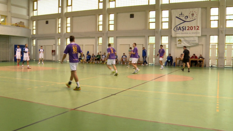 HANDBAL MASCULIN. Debut cu stangul in retur Imagine