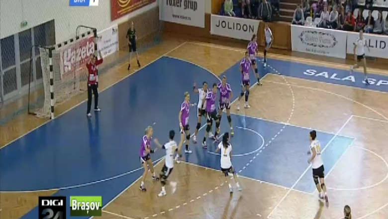 HANDBAL.  Meci tare pentru Corona  Brasov Imagine