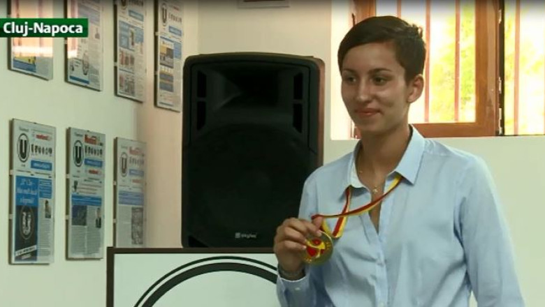 Handbal. Oferte pentru Cristina Laslo Imagine