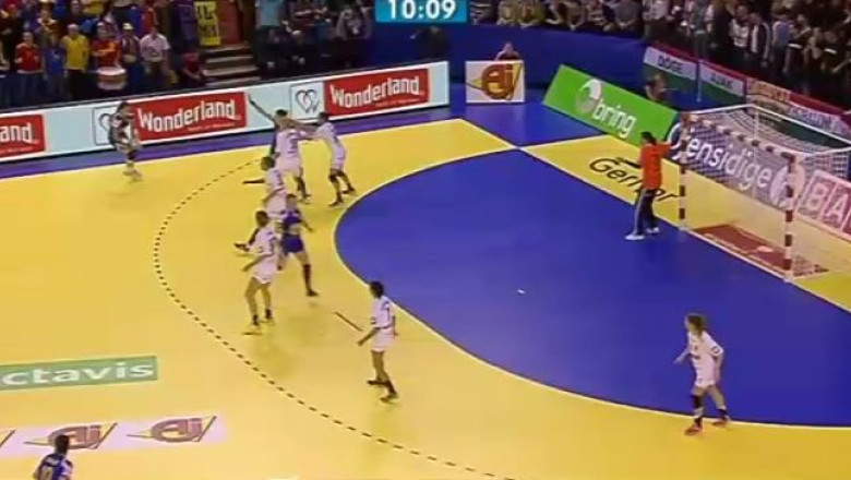 Handbal. Romania, invinsa dramatic in Ungaria Imagine