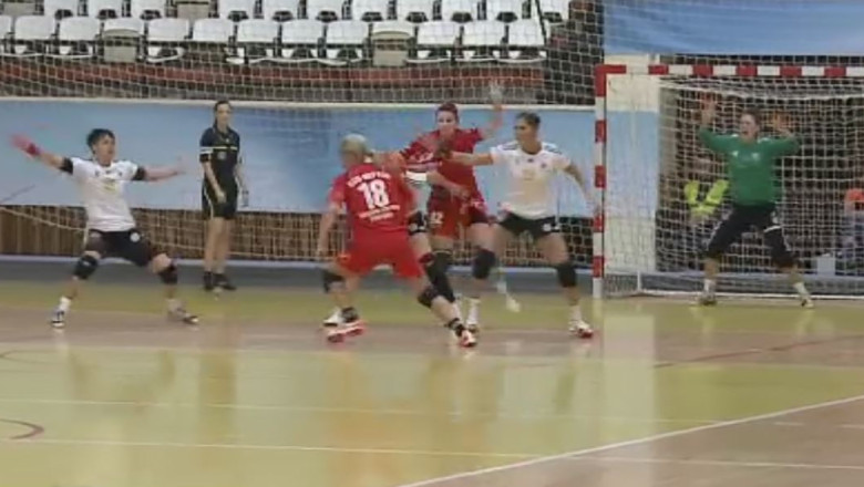 Handbal. Victorie lejera pentru U Jolidon Imagine