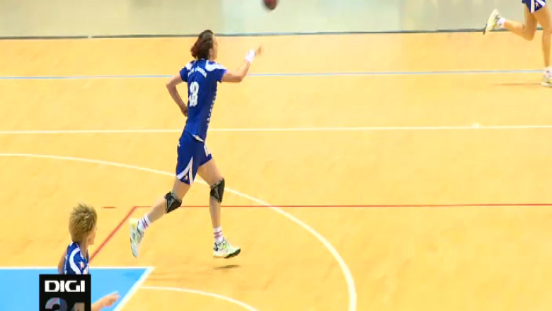 Handbalistele de la SCM Craiova au intrat in vacanta de pe locul opt Imagine