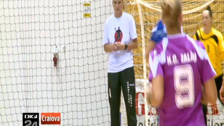 Handbalistele de la SCM Craiova, duel in Sala Polivalenta, cu CSM Bucuresti    Imagine