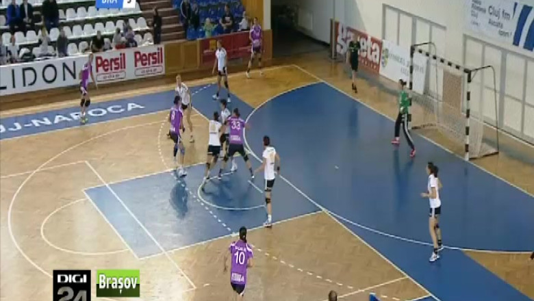 Handbalistele revin pe teren Imagine