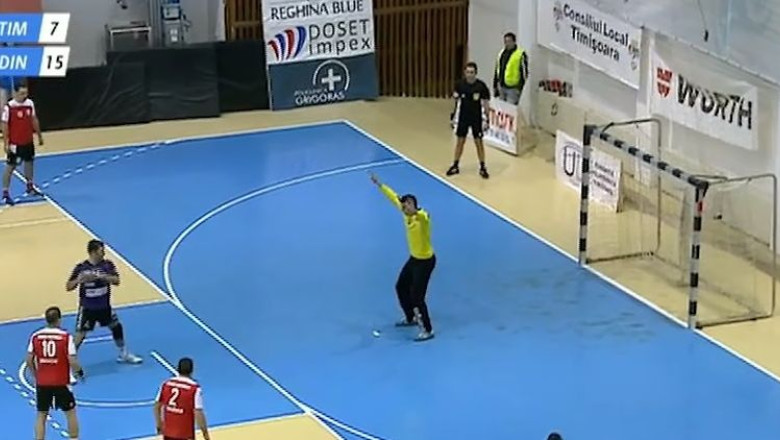 Handbalistii de la Politehnica Timisoara au pierdut cu Dinamo Imagine