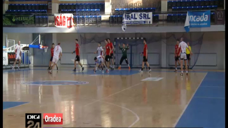 Handbalistii oradeni sunt de neinvins. CSM Oradea - Vointa Sebes 31-27 Imagine