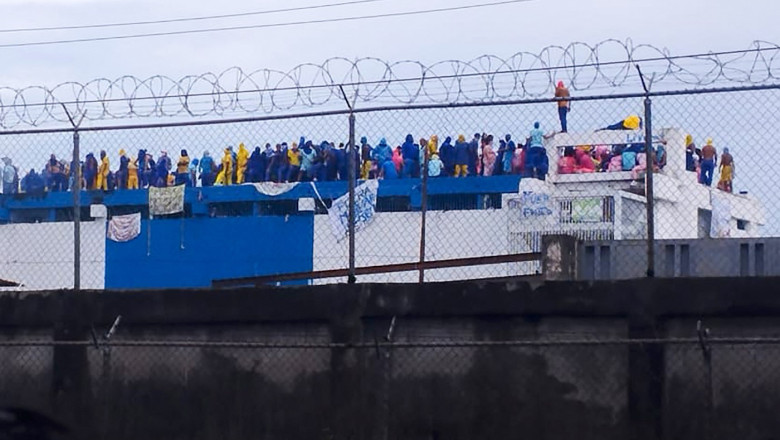 Haos intr-o inchisoare din Venezuela: sute de detinuti au preluat controlul si au denuntat practicile de „tortura”