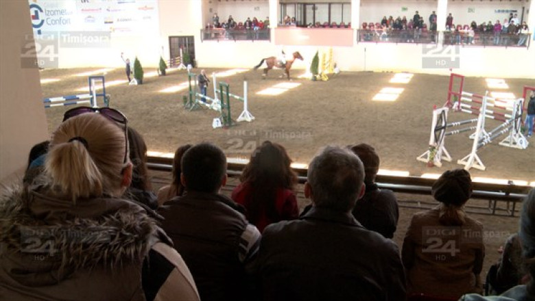 Herneacova: primul concurs de hipism din 2014 Imagine