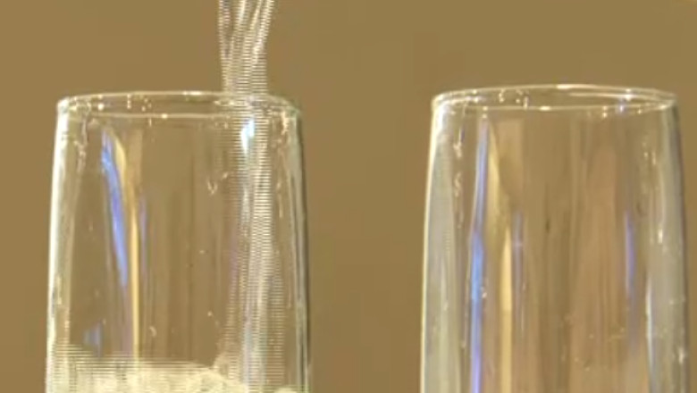 Hidratarea este esentiala pentru organism. Apele cu un pH de 7,8 sunt ideale Imagine