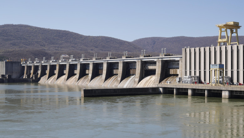 Hidroelectrica avertizeaza asupra unui deepfake cu CEO-ul companiei care promoveaza tranzactionarea actiunilor societatii Imagine