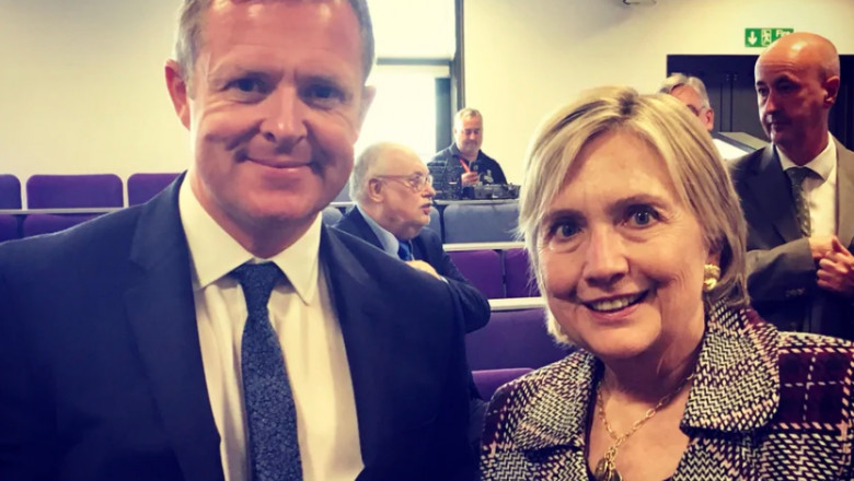Hillary Clinton s-a oferit sa-mi aranjeze o intalnire, marturiseste un ministru homosexual din tara Galilor Imagine