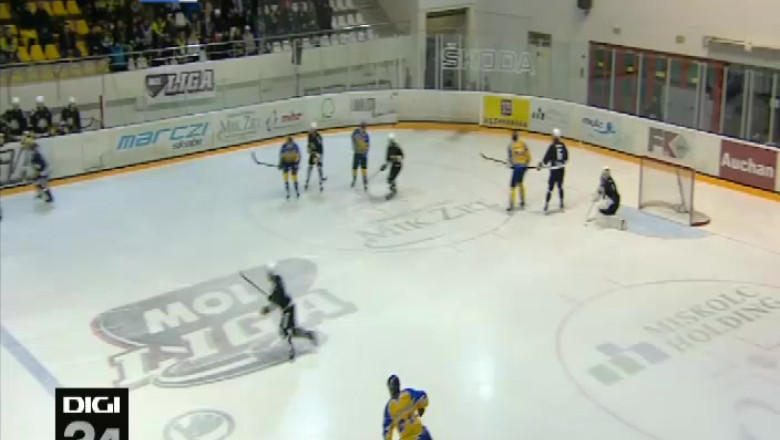 HOCHEI. A doua infrangere pentru Corona Brasov Imagine