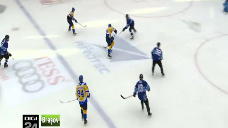 HOCHEI. Achizitie valoroasa la Corona Brasov Imagine