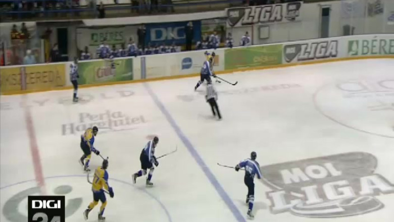 HOCHEI. Corona si-a luat revansa Imagine