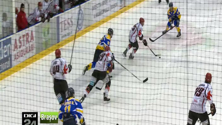 HOCHEI. Egalitate in confruntarile pentru finala Ligii Mol Imagine