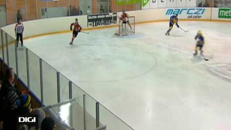 HOCHEI. Infrangere la Debrecen Imagine