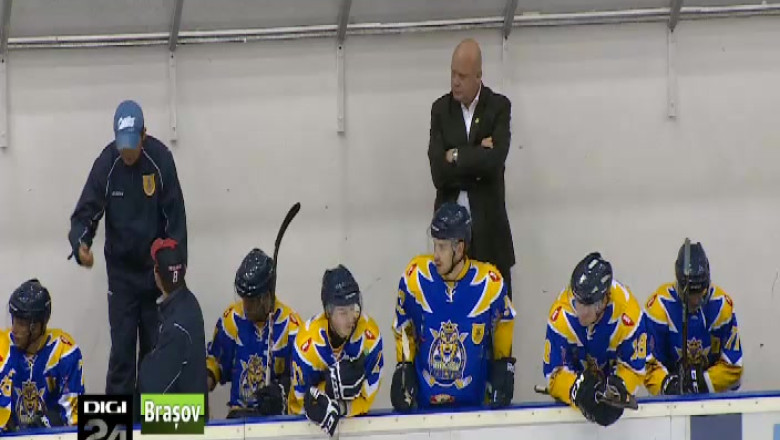 HOCHEI. Kari Rauhanen, noul antrenor al Coronei  Imagine