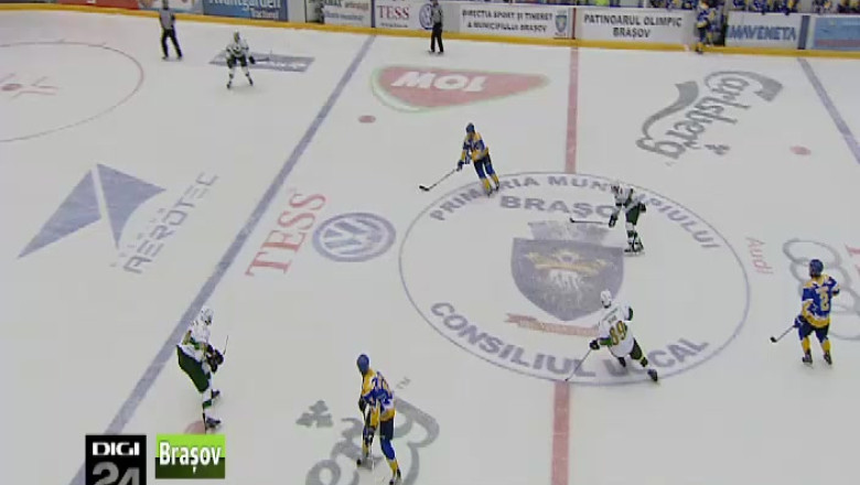 HOCHEI. Puncte obtinute la limita pentru Corona Brasov Imagine