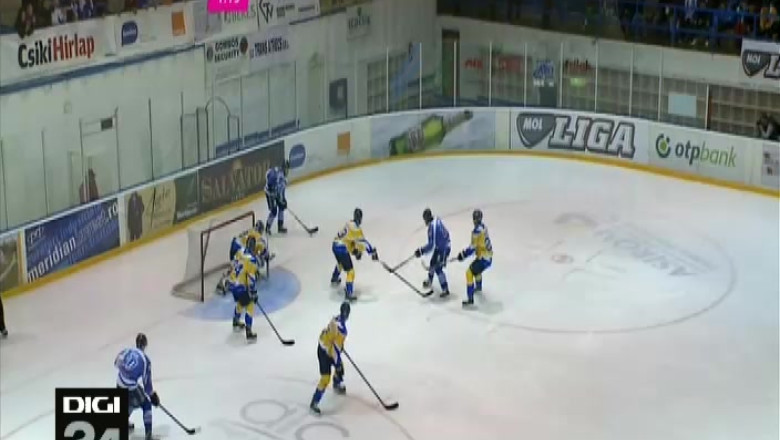 HOCHEI. Sansa ratata pentru hocheistii de la Corona Brasov Imagine