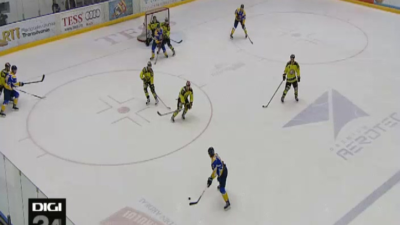 HOCHEI. Start ezitant in Liga Mol Imagine