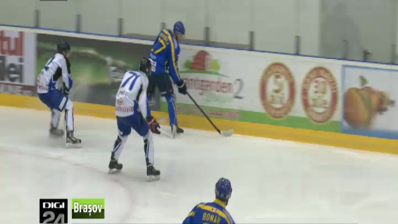 Hocheistii revin pe gheata Imagine