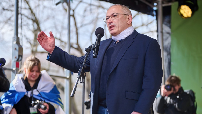 Hodorkovski cere Occidentului sa nu recunoasca alegerile din Rusia: Cand sefii de stat ii strang mana lui Putin il legitimeaza Imagine