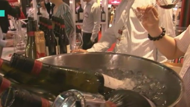 Hong Kong, capitala vinurilor. Metropola chineza gazduieste cel mai mare targ de profil din Asia Imagine