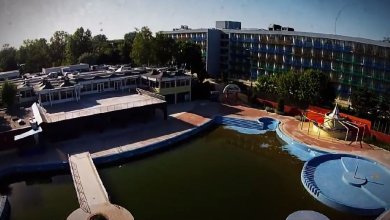 Hotelurile de la mare ar putea ramane inchise la vara. Proprietarii sunt somati sa achite retroactiv impozite Imagine