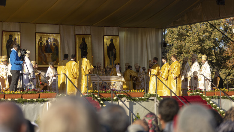 Hramul Sfintei Cuvioase Parascheva 2025: Programul complet al Pelerinajului de la Iasi Imagine