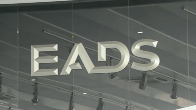 Huffington Post: Gerhard Schroder, Elena Udrea si Ioan Rus ar fi implicati in dosarul EADS Imagine