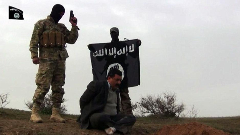 Human Rights Watch: Statul Islamic a executat peste 500 de prizonieri, de la inceputul ofensivei lansate in Irak Imagine