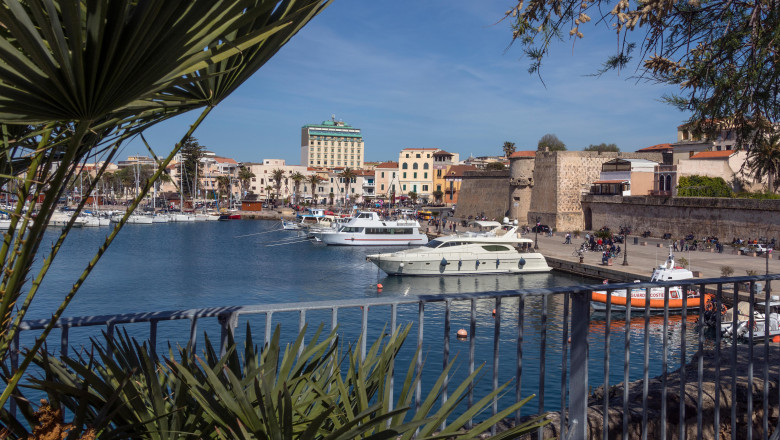 Iahtul unui oligarh rus, confiscat in Sardinia, a disparut din port Imagine