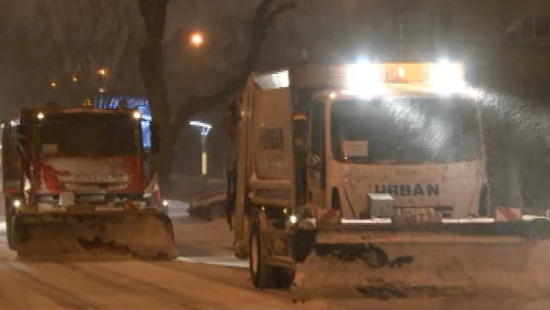IARNA GREA. Primarul Capitalei a cerut ajutorul Jandarmeriei pentru deszapezire Imagine