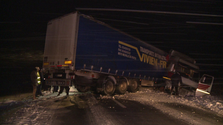 Iarna le da batai de cap soferilor Imagine