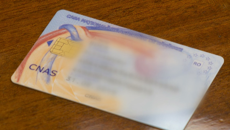 IASI. Aglomeratie la distribuirea si activarea cardurilor de sanatate Imagine