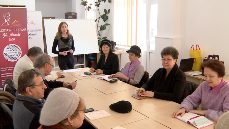 IASI. Bunicii invata limba engleza pentru a se intelege cu nepotii Imagine