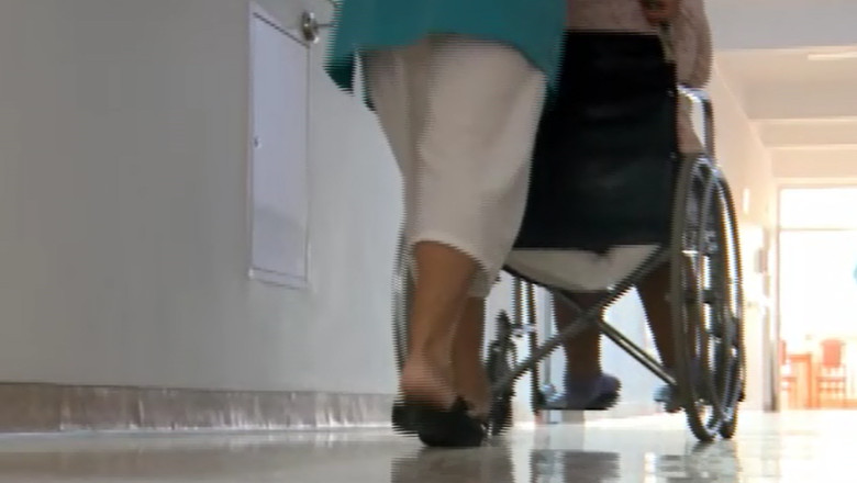 IASI. Este imobilizat la pat, dar legea il impiedica sa primeasca ajutor de la stat   Imagine