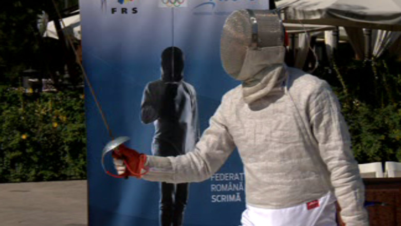 IASI. Maestrii sabiei, in actiune. Campioni mondiali si antrenori promoveaza sportul in randul copiilor Imagine