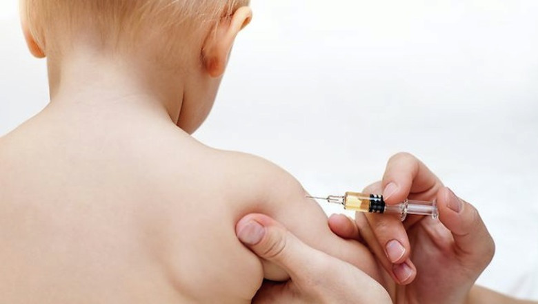 IASI. Multi parinti refuza vaccinarea copiilor de teama reactiilor adverse. Cele mai multe cazuri sunt in mediul rural Imagine