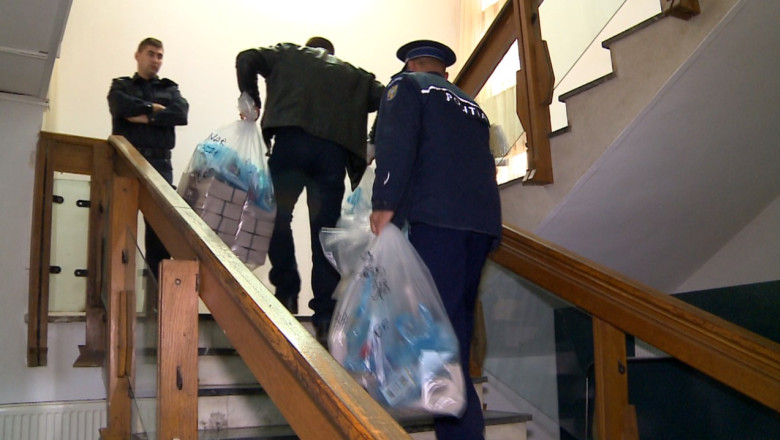 IASI. Sacii cu buletinele de vot au ajuns la primarii din judet Imagine