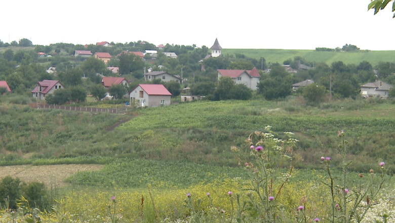 IASI. Un sfert dintre scolile cu promovabilitate 100% la evaluarea nationala sunt din mediul rural Imagine