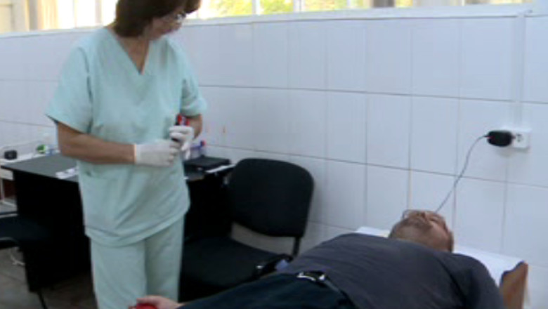 IASI. Voluntari sunt, medici nu. Cinci ore de asteptare pentru a dona sange Imagine